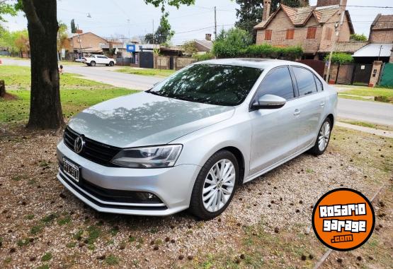 Autos - Volkswagen Vento 2015 GNC 83750Km - En Venta