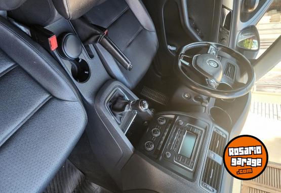Autos - Volkswagen Vento 2015 GNC 83750Km - En Venta