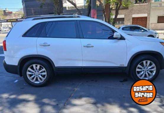 Camionetas - Kia Sorento 2012 Nafta 210000Km - En Venta