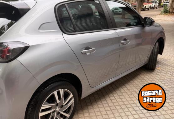 Autos - Peugeot 208 Feline AT 2024 Nafta 15000Km - En Venta