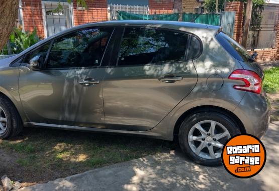 Autos - Peugeot 208 2015 Nafta 138000Km - En Venta