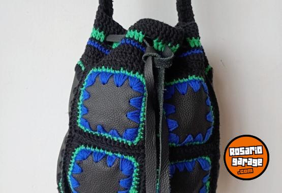 Indumentaria - D�a de la madre, carteras cuero y crochet - En Venta