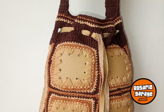 Indumentaria - D�a de la madre, carteras cuero y crochet - En Venta
