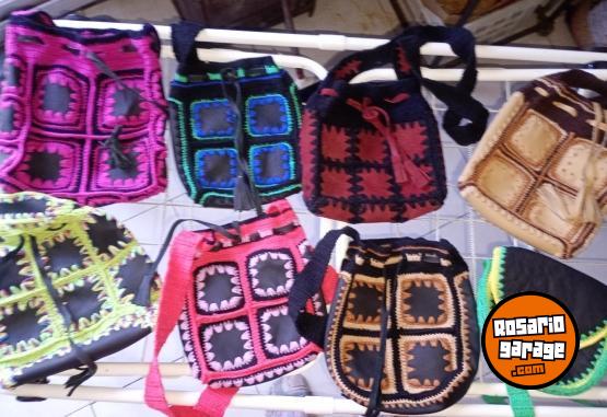 Indumentaria - D�a de la madre, carteras cuero y crochet - En Venta