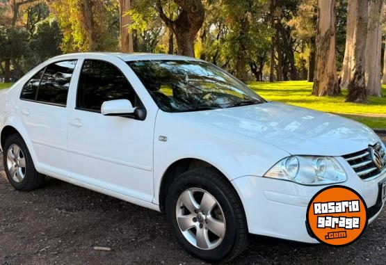 Autos - Volkswagen BORA 2.0 NAFTA 2011 Nafta 134560Km - En Venta
