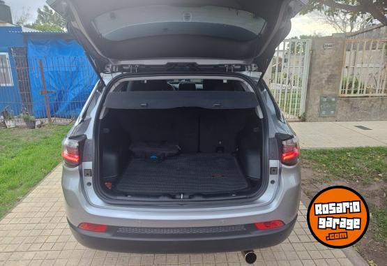 Camionetas - Jeep Compass sport T 270 2023 Nafta 47500Km - En Venta