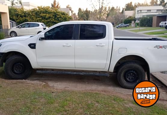 Camionetas - Ford Ranger XL 4X4 2.2 2018 Diesel 189000Km - En Venta