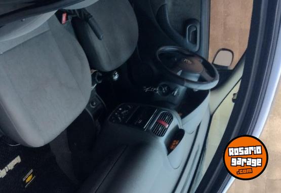 Autos - Chevrolet Corsa 2 - GL 2006 Nafta 200000Km - En Venta