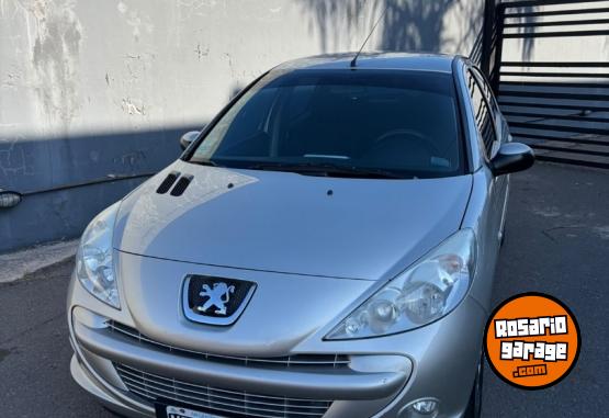 Autos - Peugeot 207 compact 2013 Nafta 126000Km - En Venta