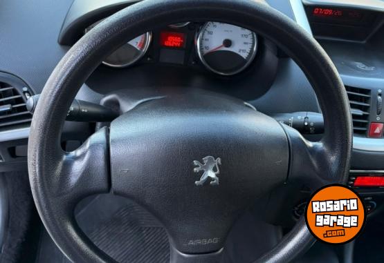 Autos - Peugeot 207 compact 2013 Nafta 126000Km - En Venta