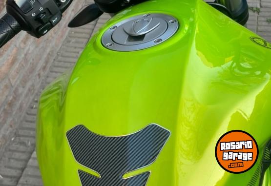 Motos - Benelli Tnt 2022 Nafta 15000Km - En Venta