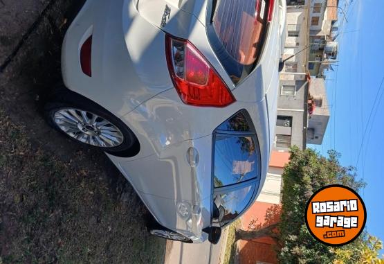 Autos - Ford Fiesta 2014 GNC 133000Km - En Venta