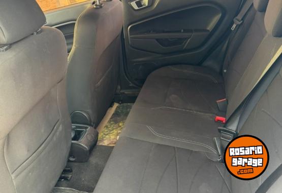 Autos - Ford Fiesta 2014 GNC 133000Km - En Venta