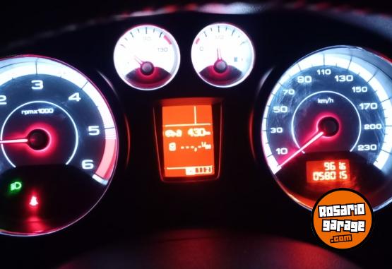 Autos - Peugeot 308 Allure 2019 Diesel 58000Km - En Venta
