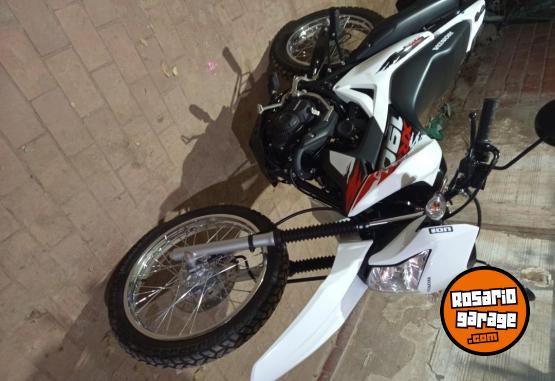 Motos - Honda XR 190 2024 Nafta 5300Km - En Venta