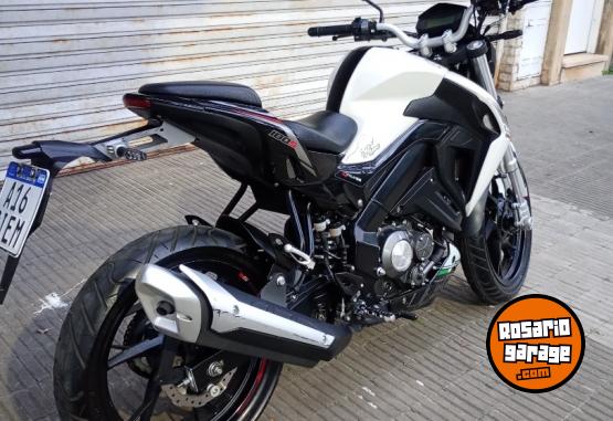 Motos - Benelli 180 s 2022 Nafta 15500Km - En Venta