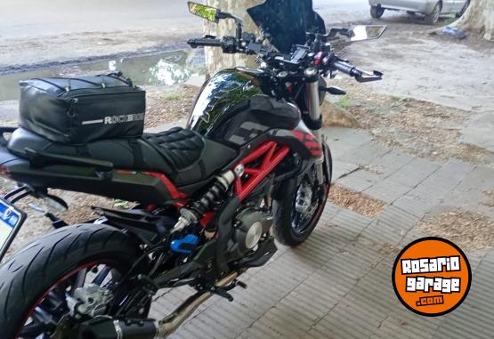 Motos - Benelli 302 2023 Nafta 12000Km - En Venta