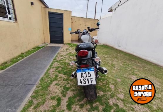 Motos - Triumph Srteet Twin 900 2022 Nafta 40000Km - En Venta