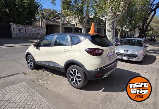 Autos - Renault Captur 2017 Nafta 80000Km - En Venta