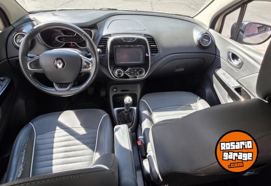 Autos - Renault Captur 2017 Nafta 80000Km - En Venta