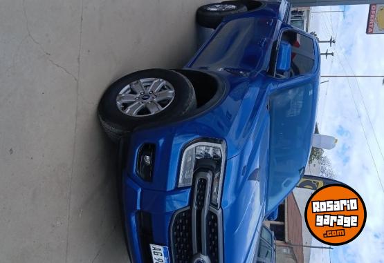 Camionetas - Ford Xls v6 4x4 2024 Diesel 18000Km - En Venta