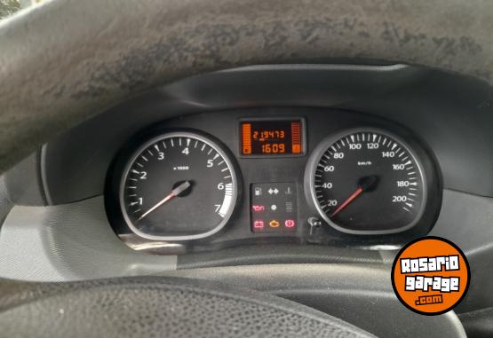 Autos - Renault Duster - Dakar spirit 2015 Nafta 220000Km - En Venta