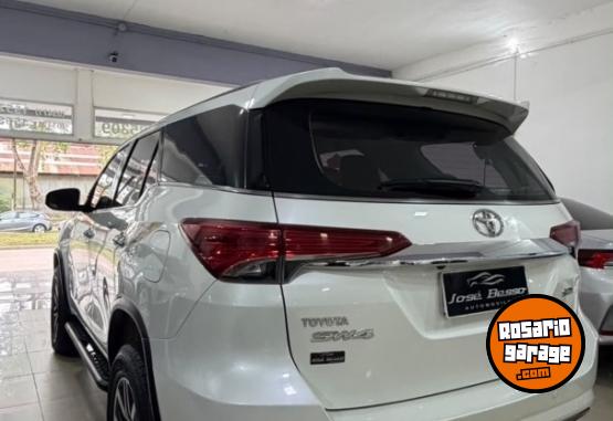 Camionetas - Toyota Sw4 2017 Diesel 126000Km - En Venta