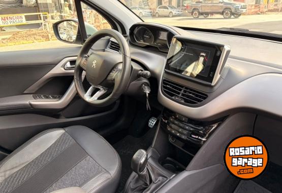 Autos - Peugeot 208 Feline 2018 Nafta 120000Km - En Venta