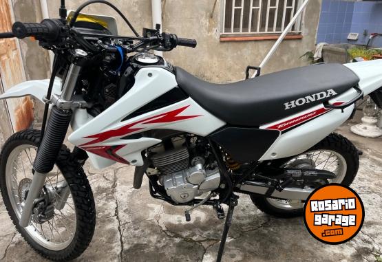 Motos - Honda Tornado 250 2019 Nafta 2400Km - En Venta