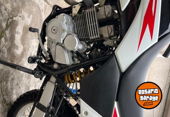 Motos - Honda Tornado 250 2019 Nafta 2400Km - En Venta