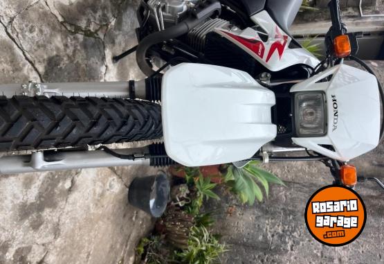 Motos - Honda Tornado 250 2019 Nafta 2400Km - En Venta