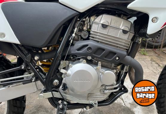 Motos - Honda Tornado 250 2019 Nafta 2400Km - En Venta