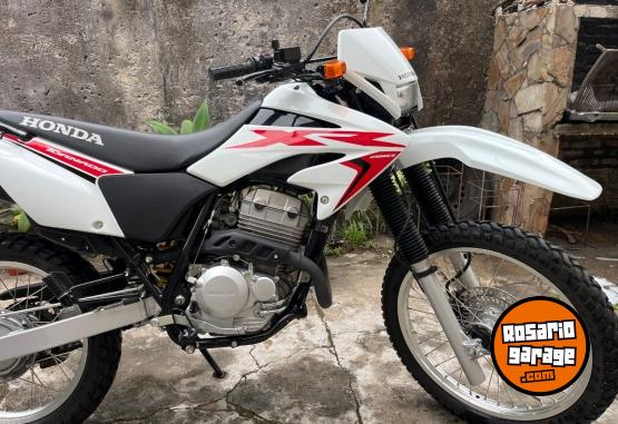 Motos - Honda Tornado 250 2019 Nafta 2400Km - En Venta