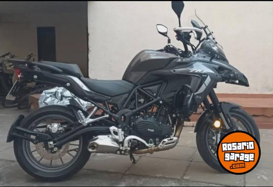 Motos - Benelli TRK 502 2024 Nafta 2950Km - En Venta
