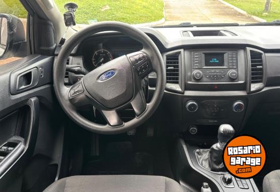 Camionetas - Ford RANGER 2.2 4x4 XL CB 2021 Diesel 135000Km - En Venta
