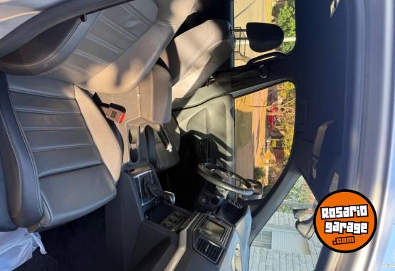 Camionetas - Volkswagen V6 2020 2020 Diesel 120000Km - En Venta