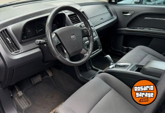 Camionetas - Dodge JOURNEY SXT 2.4 2011 Nafta 198000Km - En Venta
