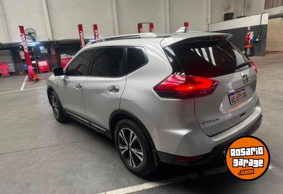 Autos - Nissan Exlclusive 2.5 4x4 2021 Nafta 96000Km - En Venta