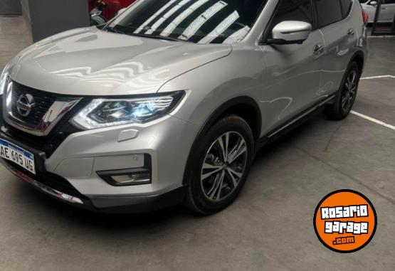 Autos - Nissan Exlclusive 2.5 4x4 2021 Nafta 96000Km - En Venta