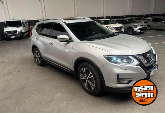 Autos - Nissan Exlclusive 2.5 4x4 2021 Nafta 96000Km - En Venta