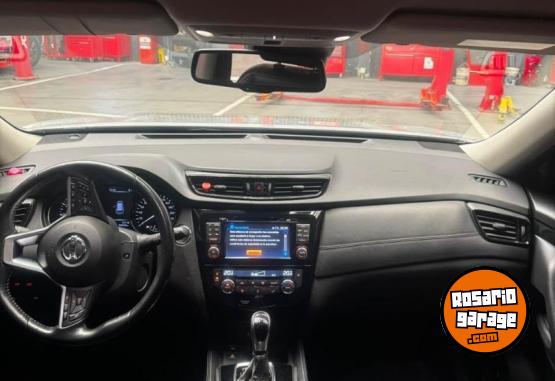 Autos - Nissan Exlclusive 2.5 4x4 2021 Nafta 96000Km - En Venta