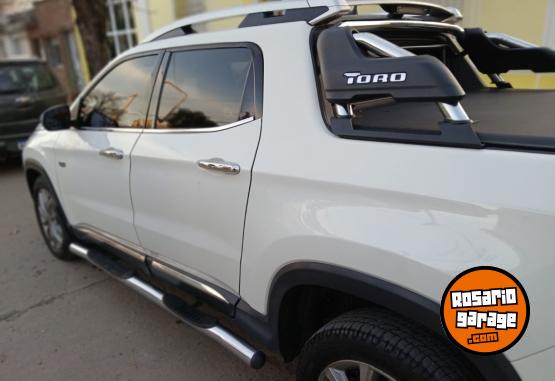 Autos - Fiat Fiat Toro volcano ranch 2020 Diesel 67000Km - En Venta