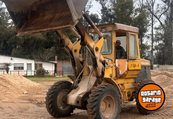 Camiones y Gr�as - Pala cargadora John Deere 544A - En Venta