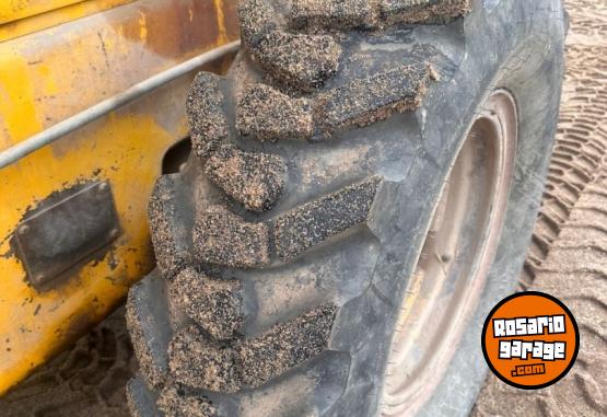 Camiones y Gr�as - Pala cargadora John Deere 544A - En Venta