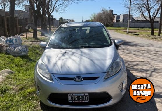 Autos - Ford Fiesta 2011 Nafta 83500Km - En Venta
