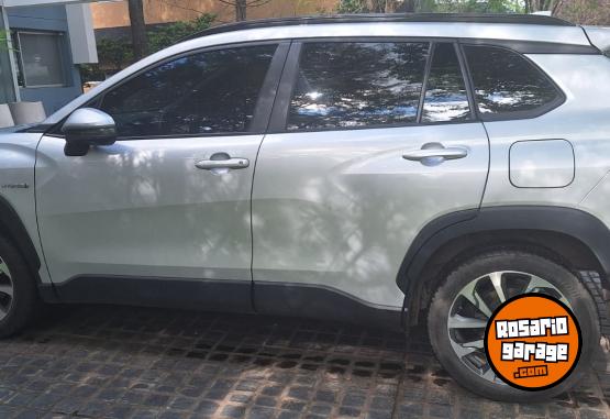 Autos - Toyota Corolla Cross 2022 Electrico / Hibrido 66000Km - En Venta