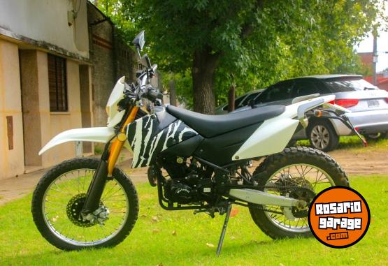 Motos - Motomel XMM 250 2013 Nafta 15000Km - En Venta
