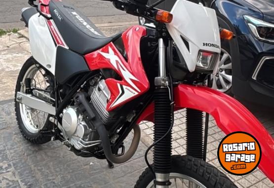 Motos - Honda Tornado 250 2021 Nafta 7300Km - En Venta