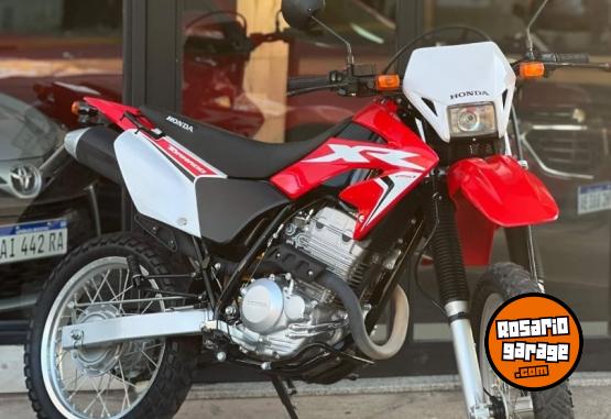 Motos - Honda Tornado 250 2021 Nafta 7300Km - En Venta