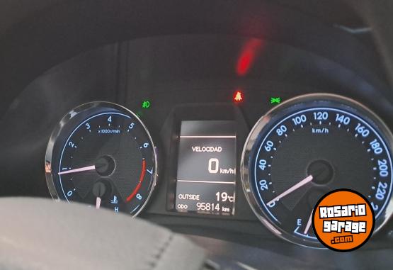 Autos - Toyota Corolla XEI MT6 2015 Nafta 93000Km - En Venta